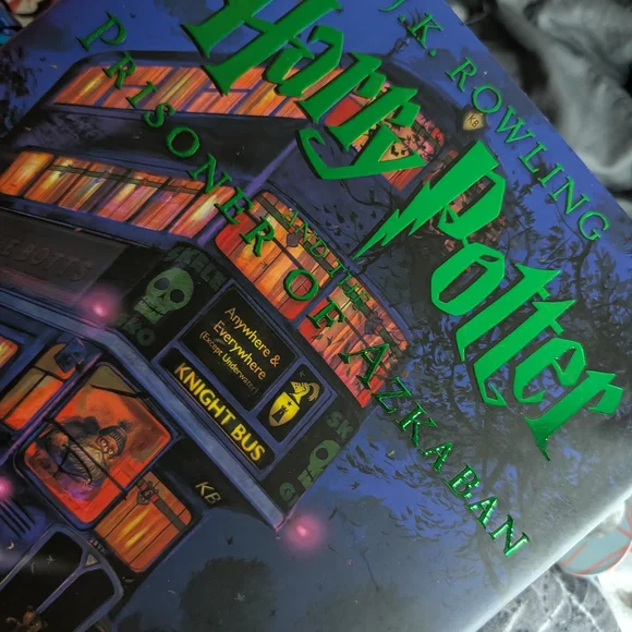 Harry Potter and the Prisoner of Azkaban Illustrated Edition - Picture 2 of 6